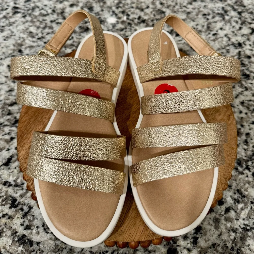 Giulia Palai elegant gold